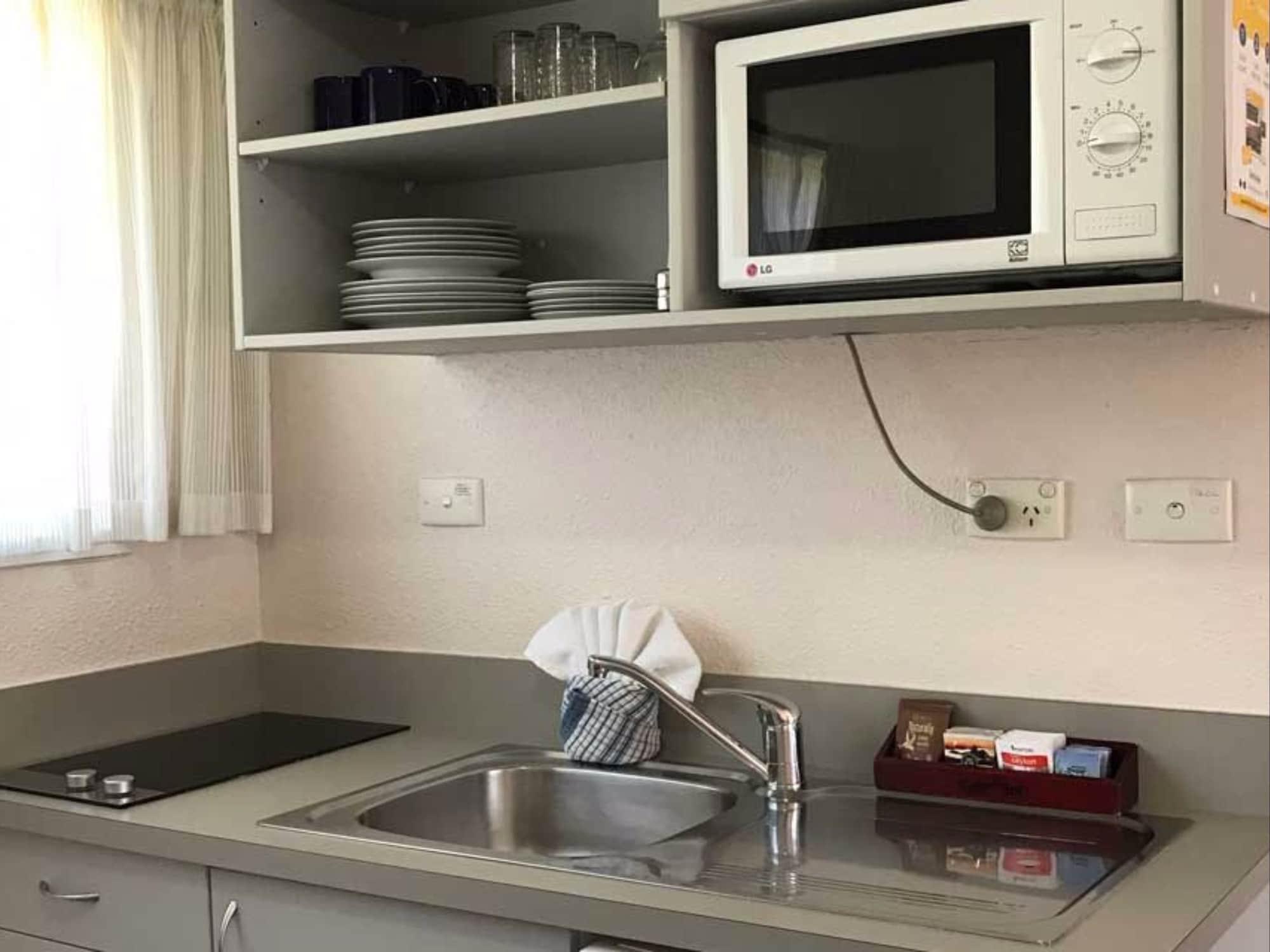 Edelweiss Motel 3*